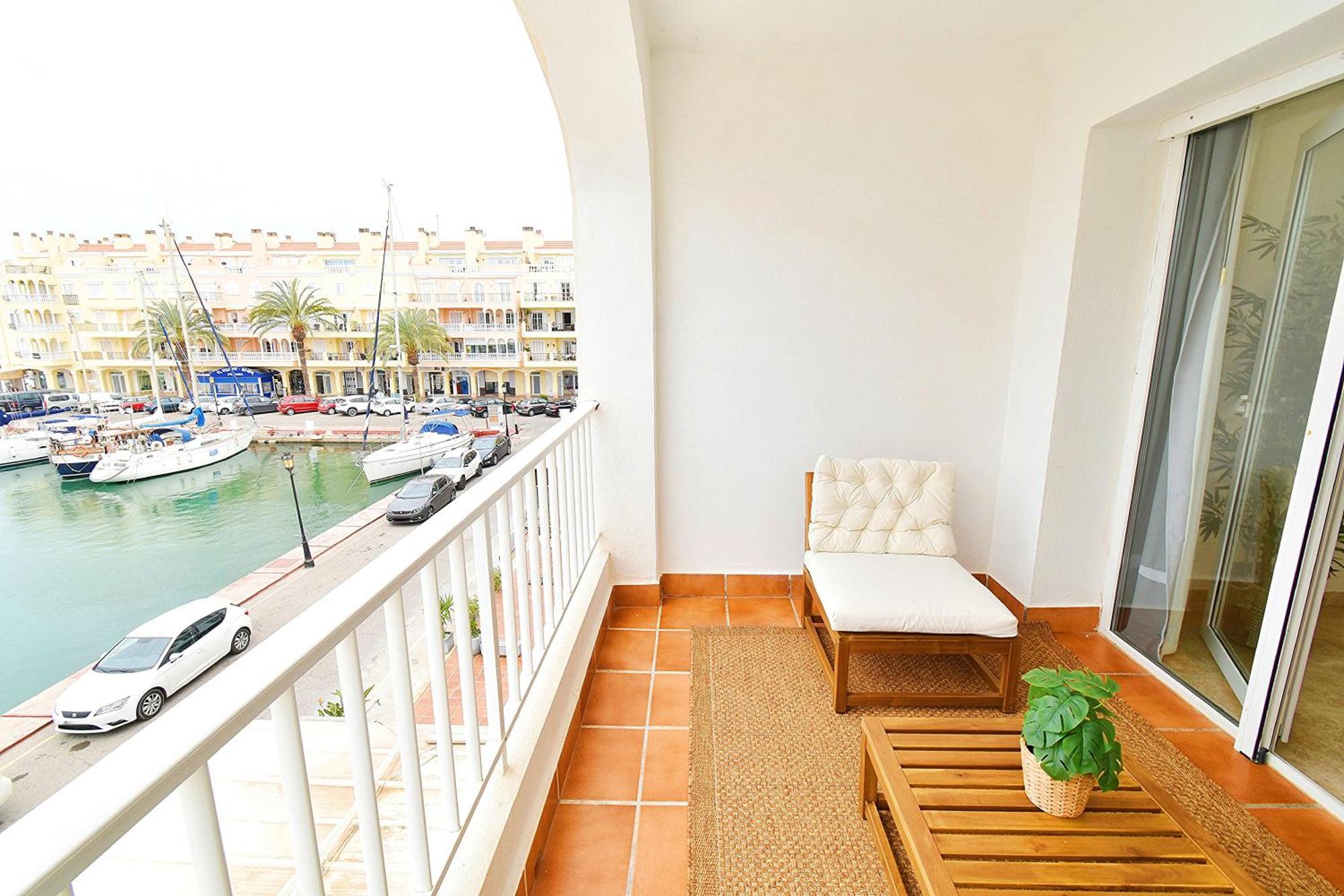Expoholidays - Puerto Deportivo La Goleta Almerimar Bagian luar foto
